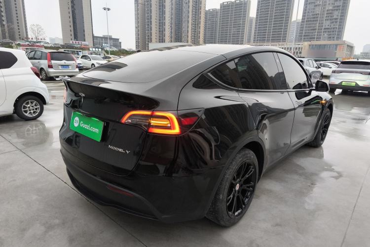 Used Tesla Model Y 2023 Rear-Wheel-Drive Version Rear Right 45 Deg