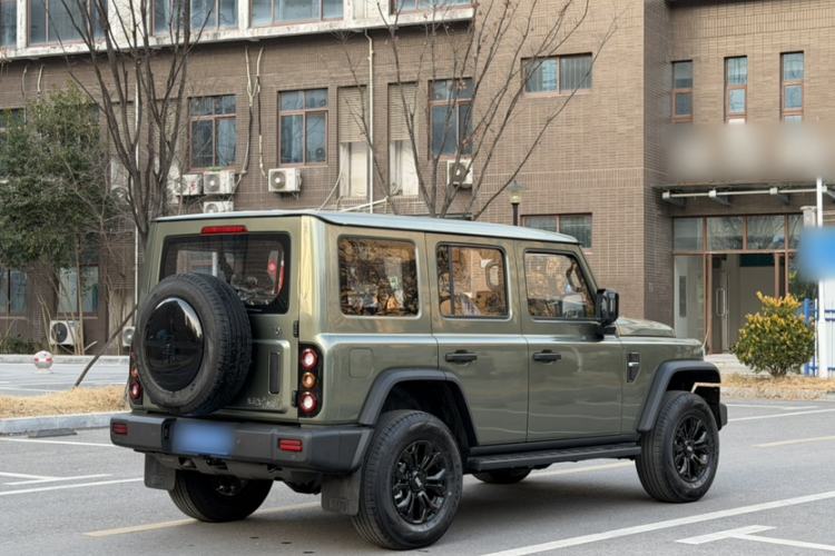 Used 212 T01 2024 2.0T Explorer