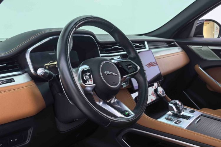 Used Jaguar F-PACE 2021 250 PS R-Dynamic SE