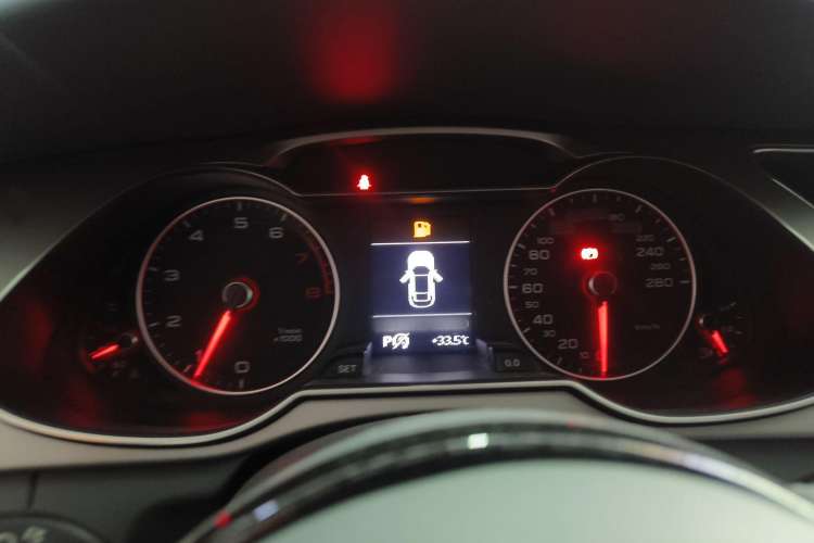 Used Audi A4L 2013 35 TFSI Automatic Comfort Model