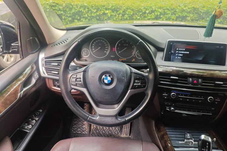 Used BMW X5 2017 xDrive28i Steering Wheel