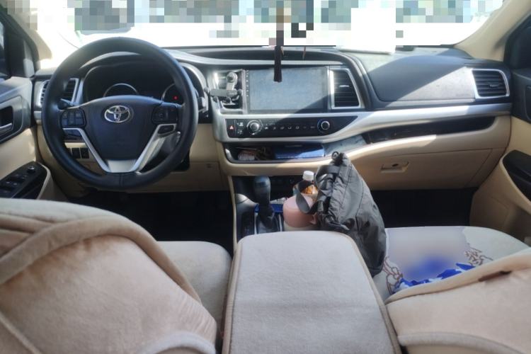 Used Toyota Highlander 2018 2.0T Four-Wheel Drive Elite Edition 7 Seats China V Standard Center Console