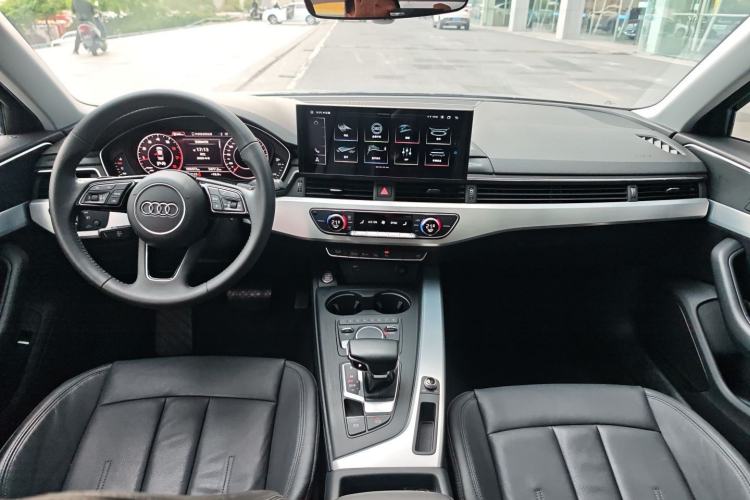 Used Audi A4L 2019 40 TFSI Fashion Version China V Center Console