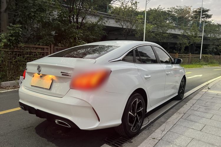 Used MG 5 2021 Revised 300TGI DCT Qingshè Luxurious Enjoyment Edition