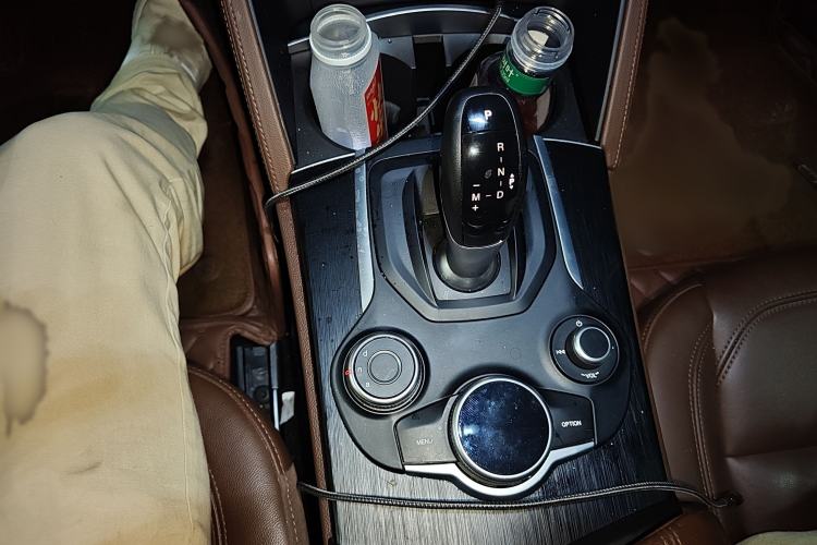 Used Alfa Romeo Stelvio 2017 2.0T 280HP Luxury Edition
