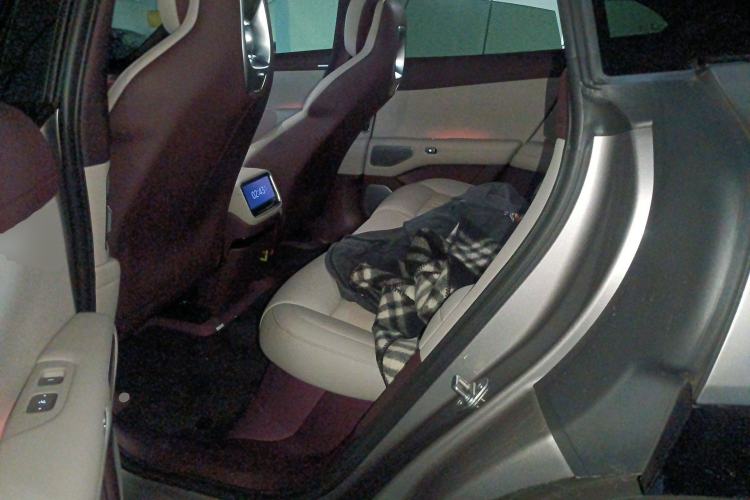 Used Xiaomi Auto YU7 2025 Ultra-Long Range All-Wheel Drive Pro Version
