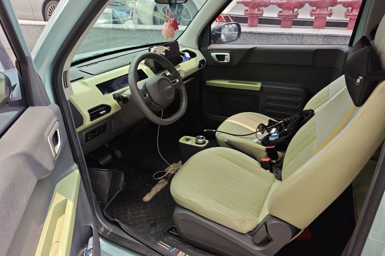 Used Geely Galaxy Panda 2023 Panda Mini 200km Endurance Bear
