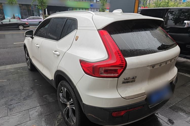 Used Volvo XC40 2022 T4 Four-Wheel Drive Smart & Luxurious Edition Rear Left 45 Deg