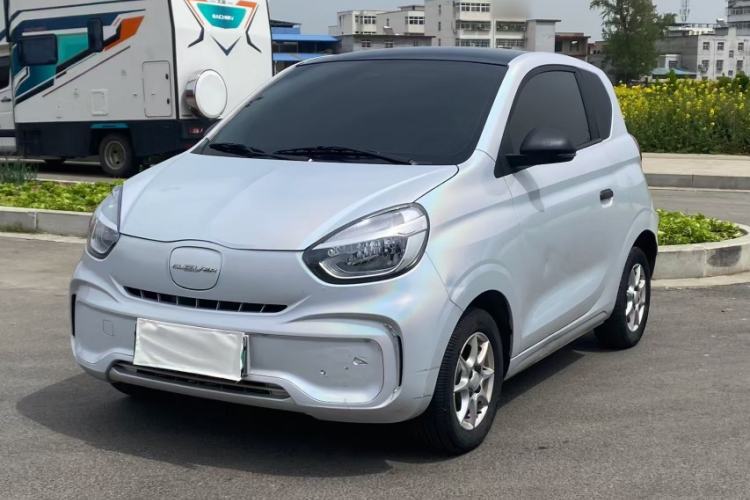 Used Roewe Clever 2022 311km QiQi BoBo Edition Front Left 45 Deg