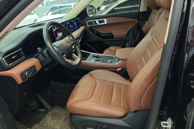 Used Ford Explorer 2023 EcoBoost 285 Four-Wheel Drive Stylish Plus Version 7 Seats