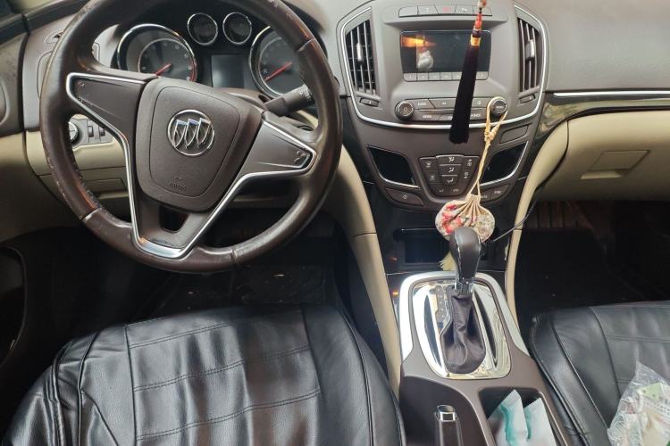 Used Buick Regal 2015 2.0L Leading Fashion Edition Steering Wheel