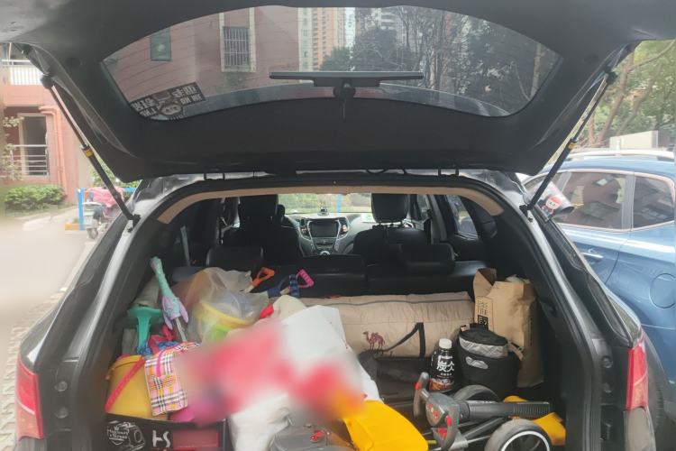 Used Hyundai Santa Fe 2013 2.4L Automatic Two-Wheel Drive Smart Version