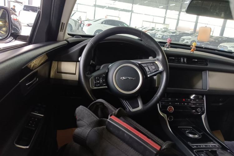 Used Jaguar XFL 2020 XFL 2.0T P200 Two-Wheel-Drive Elite Edition