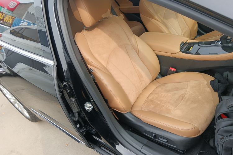 Used Buick LaCrosse 2018 28T Elite Edition Right Front Seat