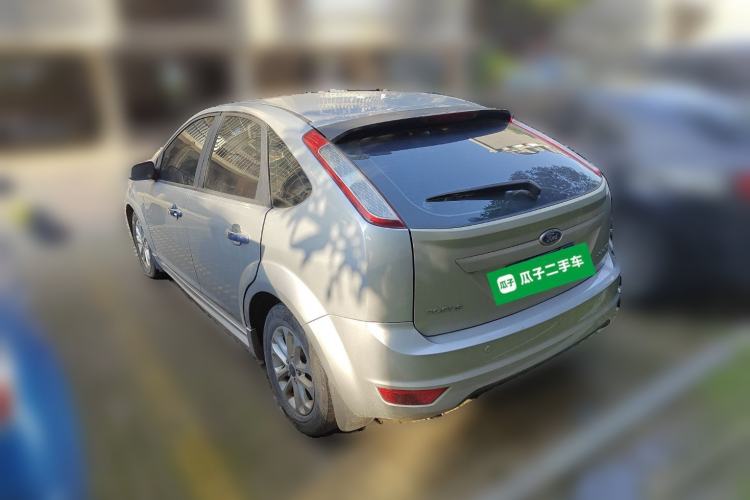 Used Ford Focus 2011 Hatchback 1.8L Automatic Fashion Edition Rear Left 45 Deg