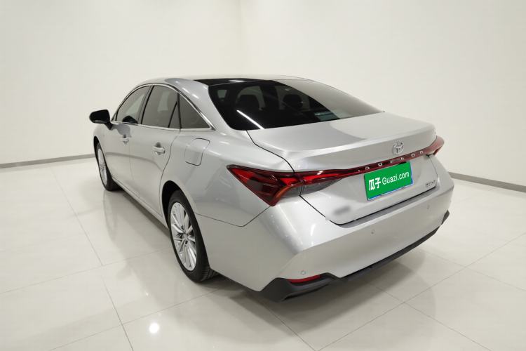 Used Toyota Avalon 2024 Dual-Motor 2.0L Luxury Edition