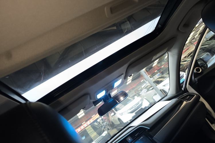 Used Honda Civic 2016 220TURBO CVT Luxury Edition
