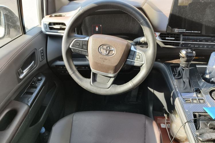 Used Toyota Granvia 2024 2.5L Hybrid Prestige PLUS Four-Wheel Drive Version
