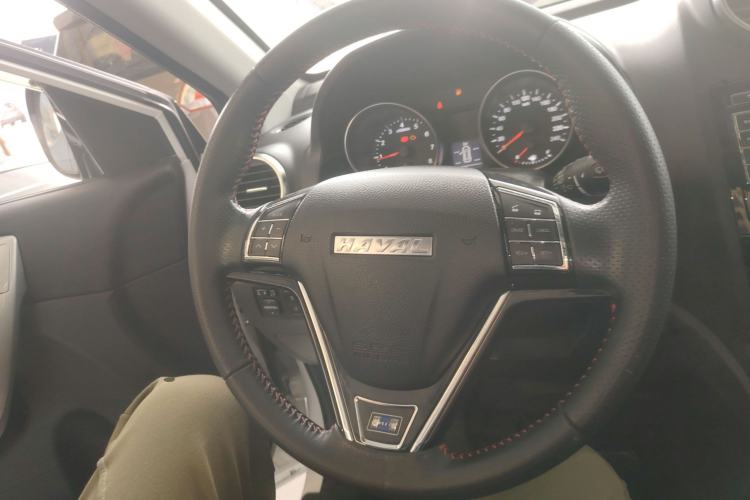 Used Haval H6 2016 Upgraded Model 1.5T Automatic Two-Wheel Drive Elite Version
