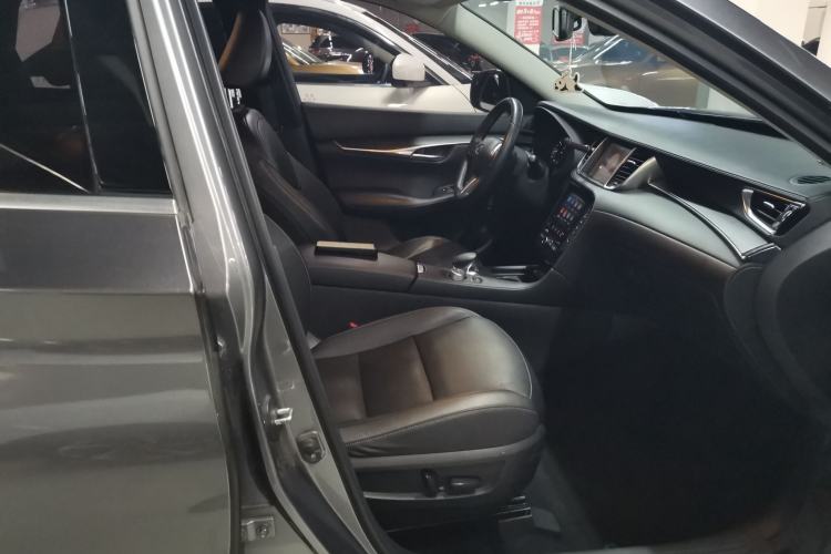 Used Infiniti QX50 2018 2.0T Two-Wheel Drive Fashion Edition