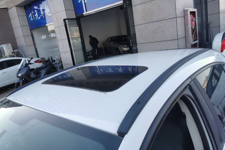 Used Qoros 3 2016 Urban SUV 1.6T Automatic Zhiyue Model