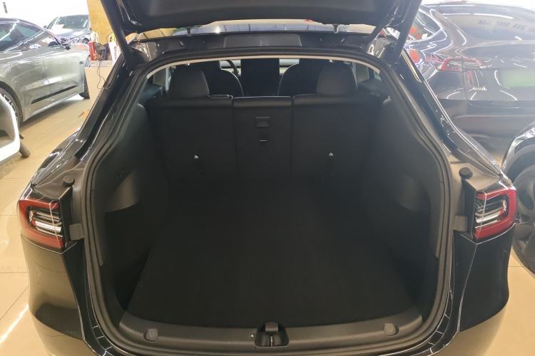 Used Tesla Model Y 2024 Rear-Wheel-Drive Version
