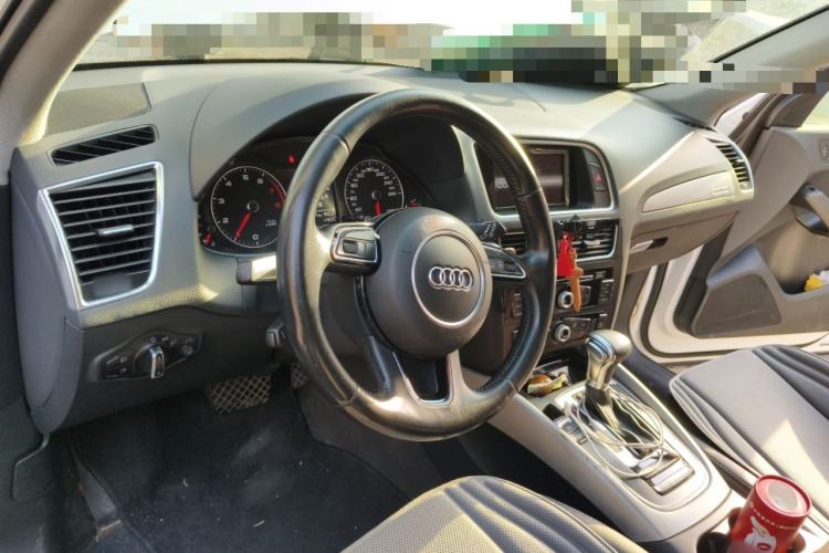 Used Audi Q5 2015 40 TFSI Technology Edition Steering Wheel
