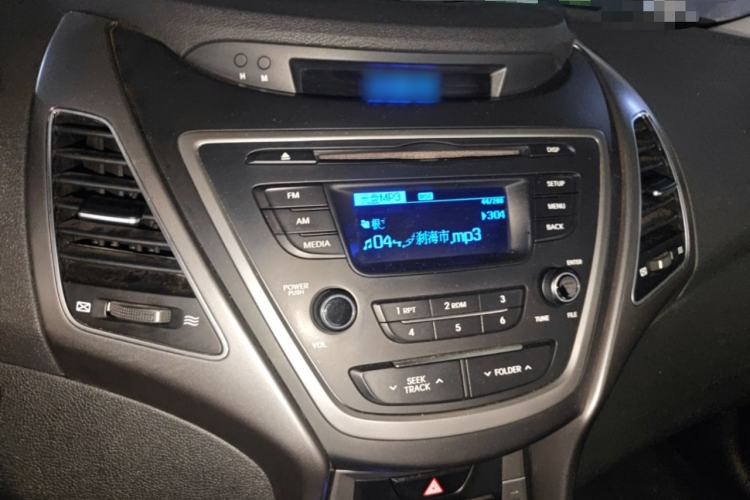 Used Hyundai Elantra (5th Generation / Langdong) 2016 1.6L Automatic Smart Version
