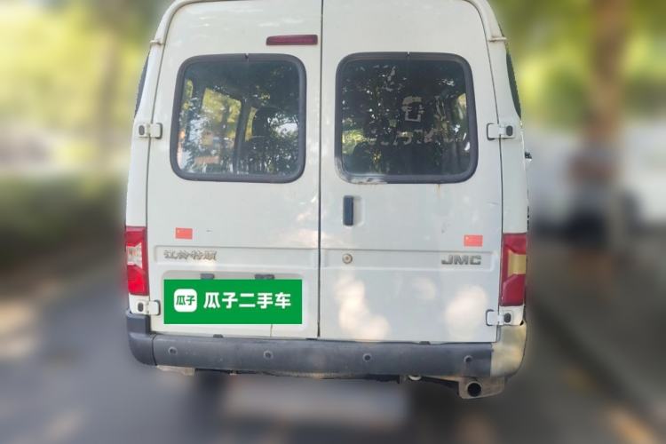Used JMC Transit 2019 2.8T Commercial Version Long Wheelbase Mid-Roof 6-Seater Rear Single Tire China VI Emission Standard – JX493