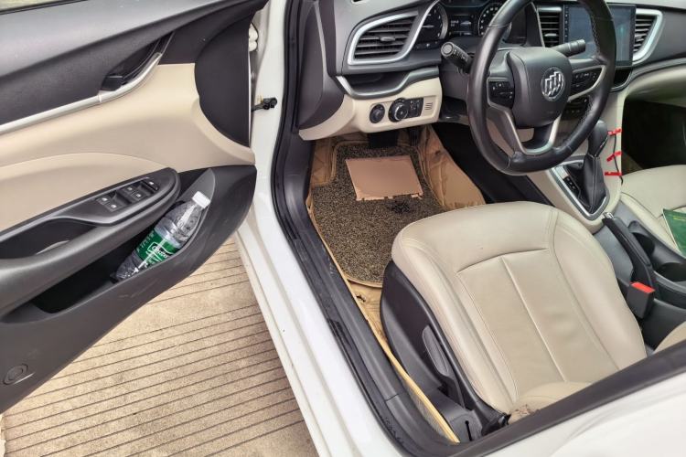 Used Buick GT 2018 15T Dual-Clutch Elite Model China V Standard Driver Seat