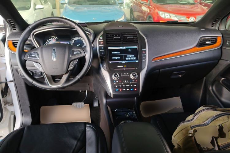 Used Lincoln MKC 2016 2.0T Two-Wheel Drive Luxury Edition
