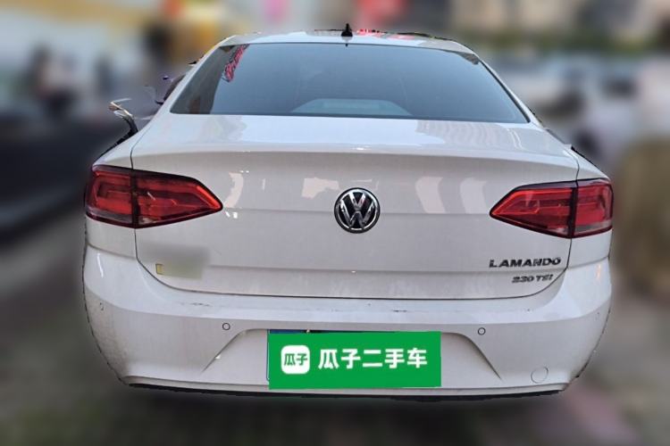 Used Volkswagen Lamando 2018 230TSI DSG Fashion Edition
