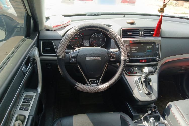 Used Haval M6 2019 1.5T DCT Two-Wheel Drive Elite Version China V Standard
