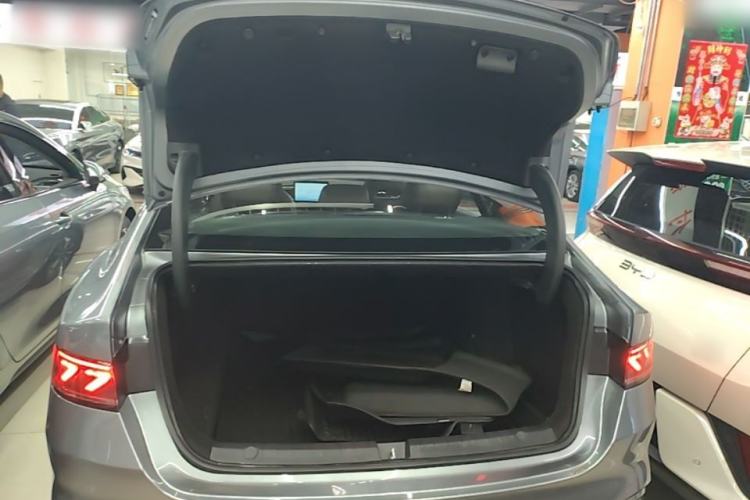 Used BYD Qin PLUS 2024 HONOR Edition DM-i 55KM Leading Model