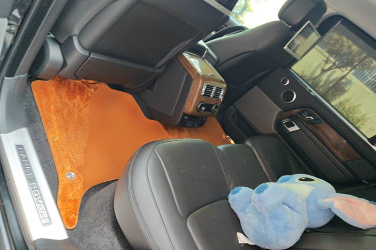 Used Land Rover Range 2018 3.0 SC V6 Vogue Extended-Length Model Left Rear Seat