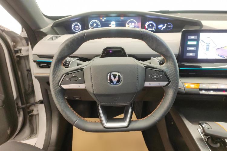 Used Changan UNI-V 2022 1.5T Prestige Version