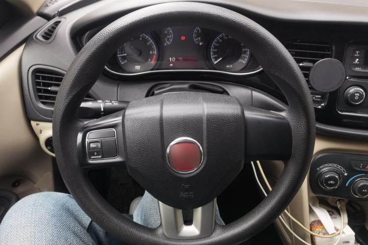 Used Fiat Viaggio 2012 1.4T Manual Enjoyment Edition
