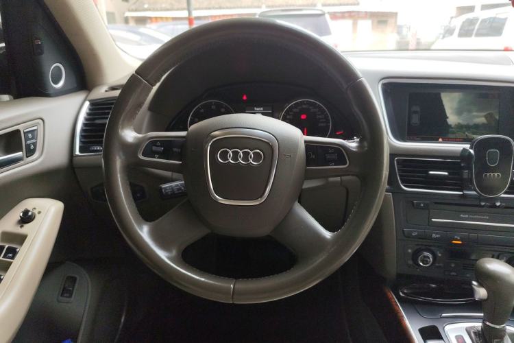 Used Audi Q5 2011 2.0TFSI Comfort Version
