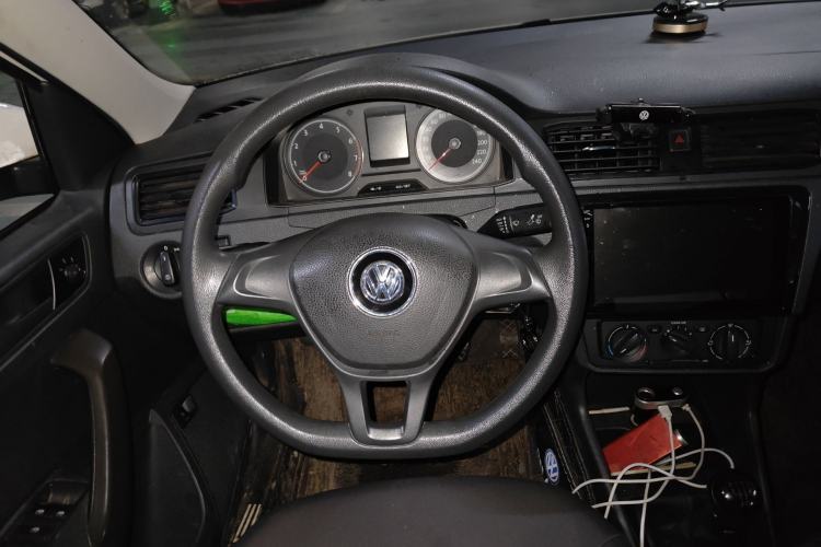 Used Volkswagen Santana 2016 1.6L Manual Fashion Edition