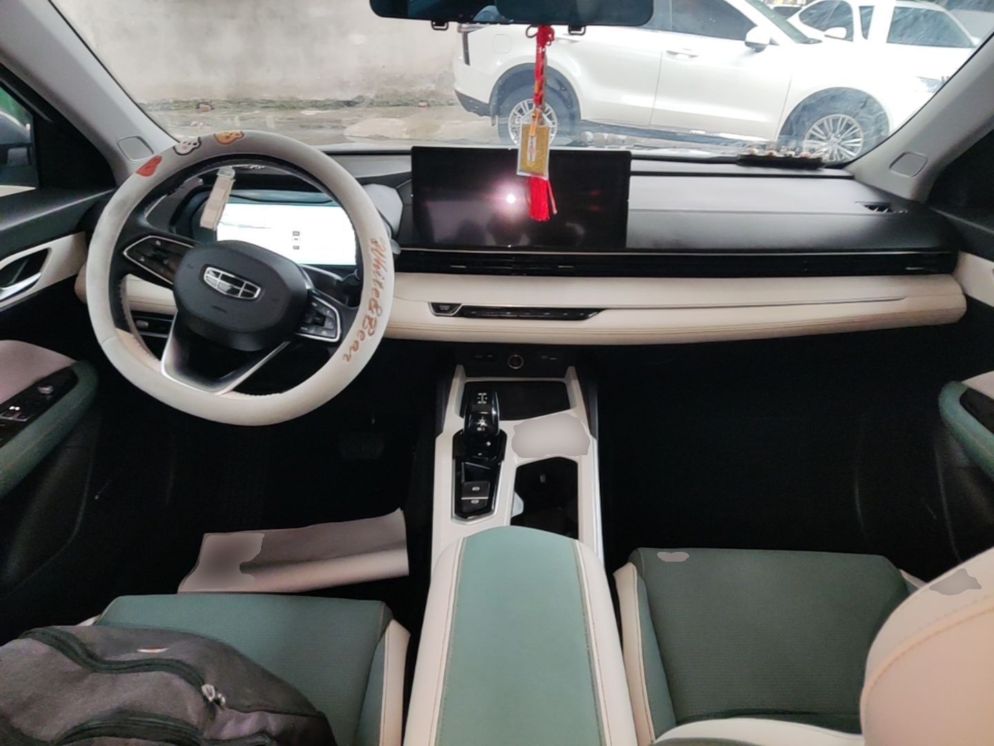 Geely Auto Emgrand L HiP 2022 1.5TD-DHT Pro 100KM Super Swift — снимка 12