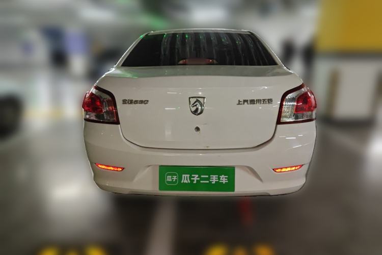Used Baojun 630 2013 1.5L manual standard version
