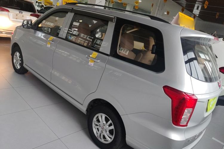 Used Wuling Hongguang 2018 1.5L S Standard Version L2B
