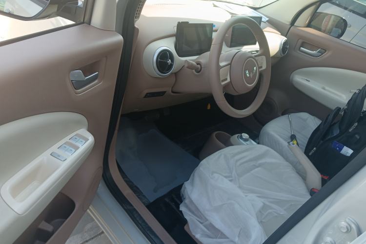 Used Wuling Hongguang MINIEV 2025 Four-Door Version Advanced Edition Driver Seat