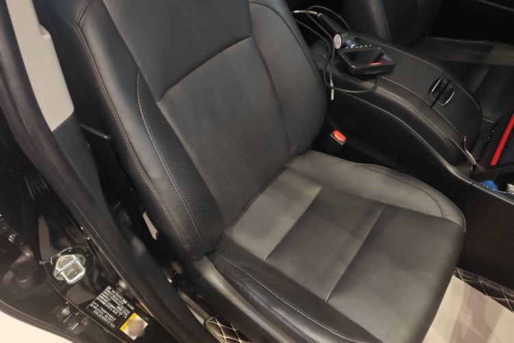 Used Toyota Highlander 2018 2.0T Two-Wheel Drive Luxury Edition 7 Seats China VI Standard
