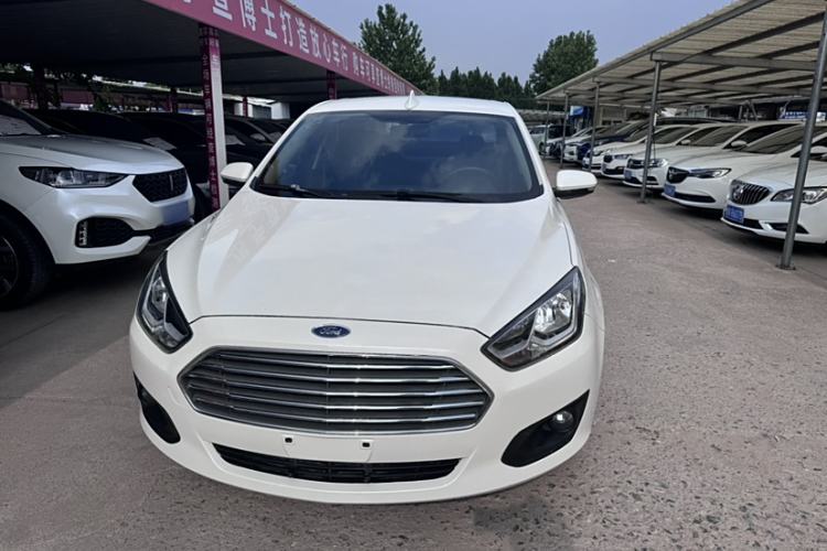 Used Ford Escort 2015 1.5L Manual Comfort Model