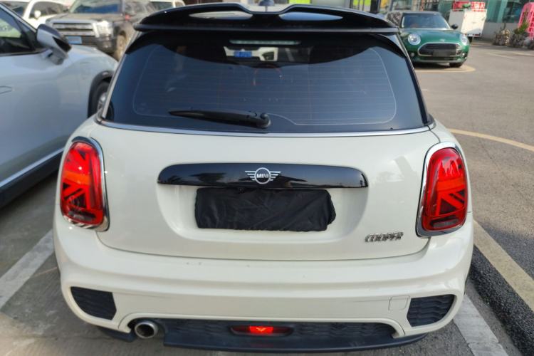 Used MINI 2019 1.5T COOPER Racing Driver
