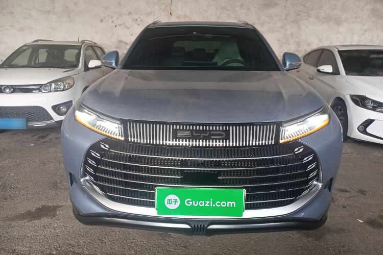 Used BYD Frigate 07 2023 DM-i 100KM Flagship Model Front