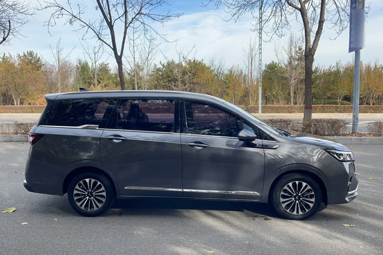 Used Wuling Jiachen 2022 1.5T CVT Deluxe Flagship Edition