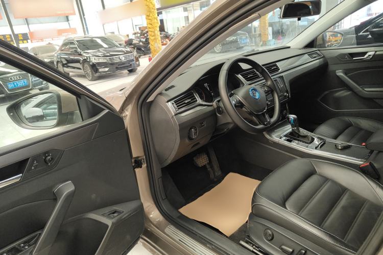 Used Volkswagen Passat 2017 280TSI DSG Luxury Edition