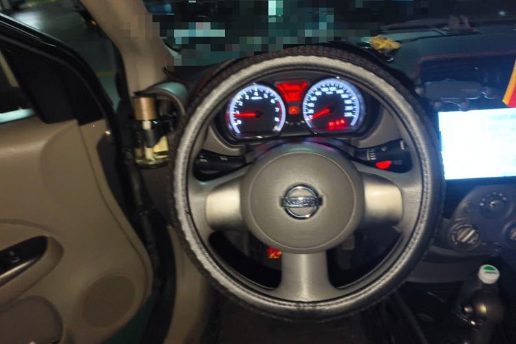 Used Nissan Sunny 2011 1.5XL CVT Luxury Edition Steering Wheel